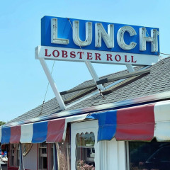 Hamptons Favorite LUNCH Opens A New Lobster Roll Spot in Southampton