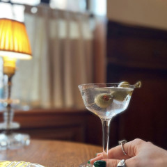 This West Village Favorite Is Serving Up 25 Cent Martinis & Manhattans!