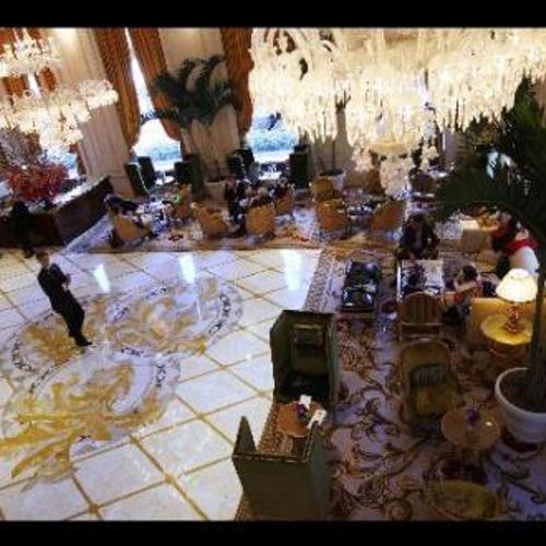 Act Like Eloise For Only $173