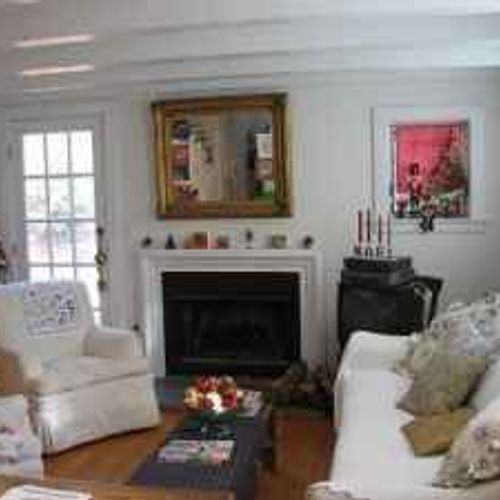 American Apparel likes it from behind.