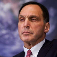 Daily Style Phile: Dick Fuld May Be Having His Worst Week Ever, But At Least He's In Style!