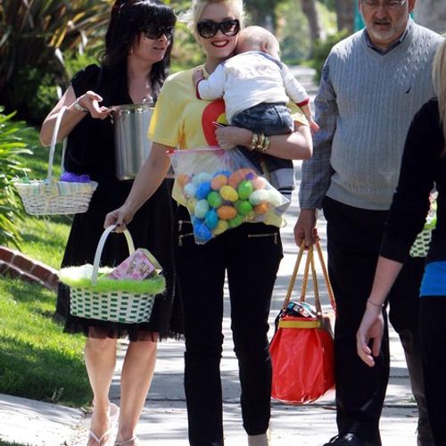 Easter 2009 Around The World In Photos...