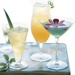 Your Guide To Low-Cal Summer Cocktails