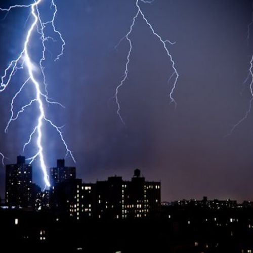 Photo Of The Day: The Lightening Storm That Took Over Manhattan's Sky Last Night