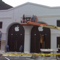 Greenwich Screen Time: Movie Theater Makes Way For Apple Store