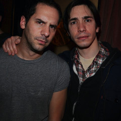 Justin Long And Seth Herzog Gross Audience Out At The Slipper Room
