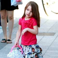 Daily Style Phile: Suri Cruise, Fasionable Beyond Her Three Years