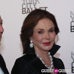 Natalie Portman Attends Boyfriend's NYC Ballet Gala