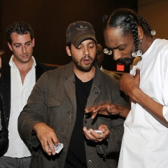 David Blaine Wows Mena Suvari And Snoop Dogg At The Chandelier Room