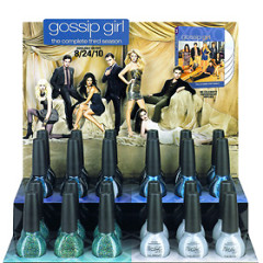 The Best Guests Come Bearing Gifts: Gossip Girl-Inspired Nail Polish