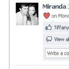 Miranda Kerr Updates Her Facebook Status