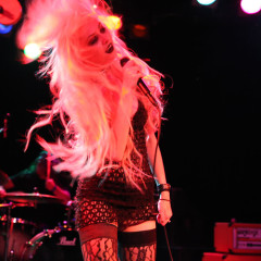 Cotton Candy & Slutty Disney Rejects Open For Taylor Momsen And The Pretty Reckless At The Roxy