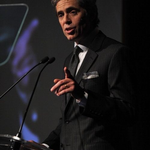 GQ Publisher Adjudicates On Scantily-Clad Glee Folk Cover