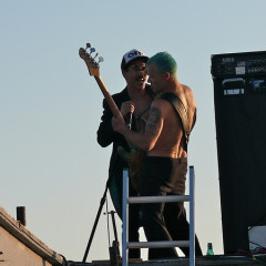 Photos: Red Hot Chili Peppers Shoot Video On Venice Rooftop