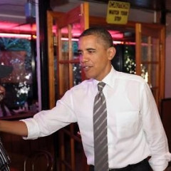 Barack Obama Stops At Roscoe's Chicken & Waffles: An In-Depth Breakdown