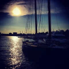Photo Of The Day: Evening Sail On The Hudson River
