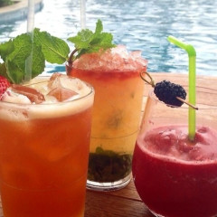 Summer Sips: 8 Fruity Cocktails For Poolside Drinking