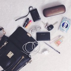 NYFW Essentials: 5 Things You NEED In Your Purse This Week
