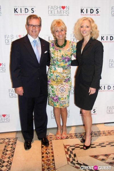 K.I.D.S. Chairman Kevin Burke K.I.D.S. founder Karen Bromley and Abby Parsonnet of FTI Consulting 