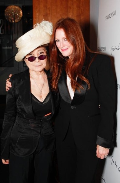 Julianne Moore Yoko Ono 